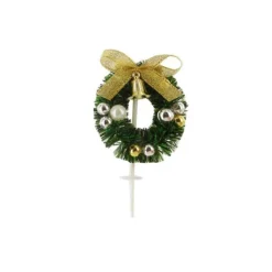 Couronne de Noël dorée sur pique
