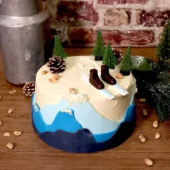 Pâte à sucre bleue étalée